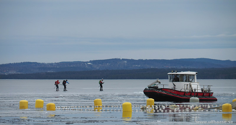 Ice skating on lake Siljan