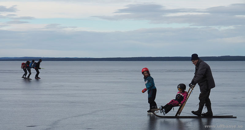 Ice skating on lake Siljan